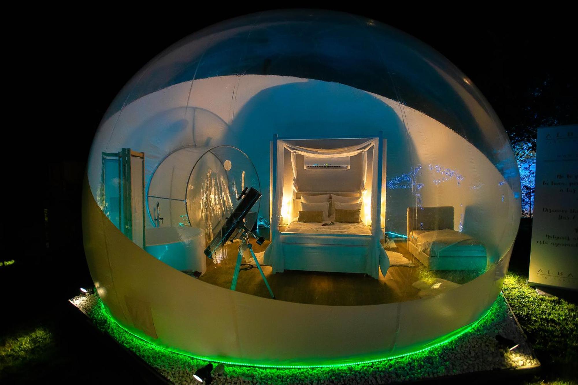 Burbujas Astronomicas Albarari Sanxenxo Hotell Eksteriør bilde